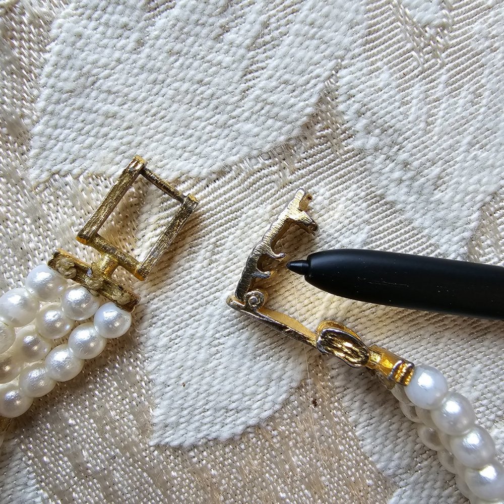 Eastman Quartz Gold Tone Pearl Rhinestone Watch - Picture 16 of 16